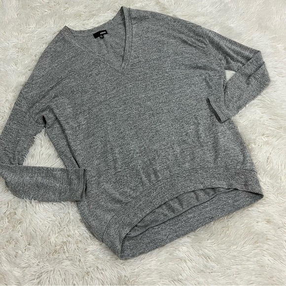 Aritzia Wilfred Free Devinette V-Neck Sweater Top - Picture 3 of 11